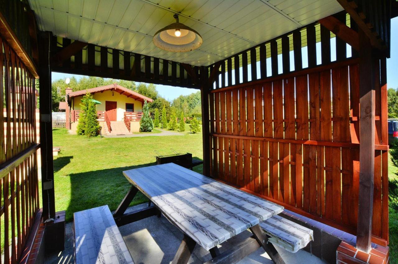 Holiday Home Close To The Lake Shore, Dabrowica Dabrowica  Экстерьер фото