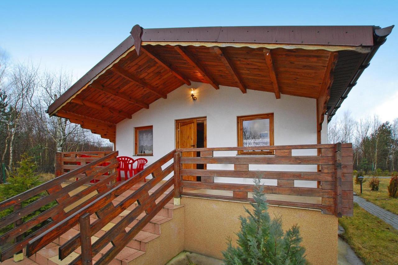 Holiday Home Close To The Lake Shore, Dabrowica Dabrowica  Экстерьер фото