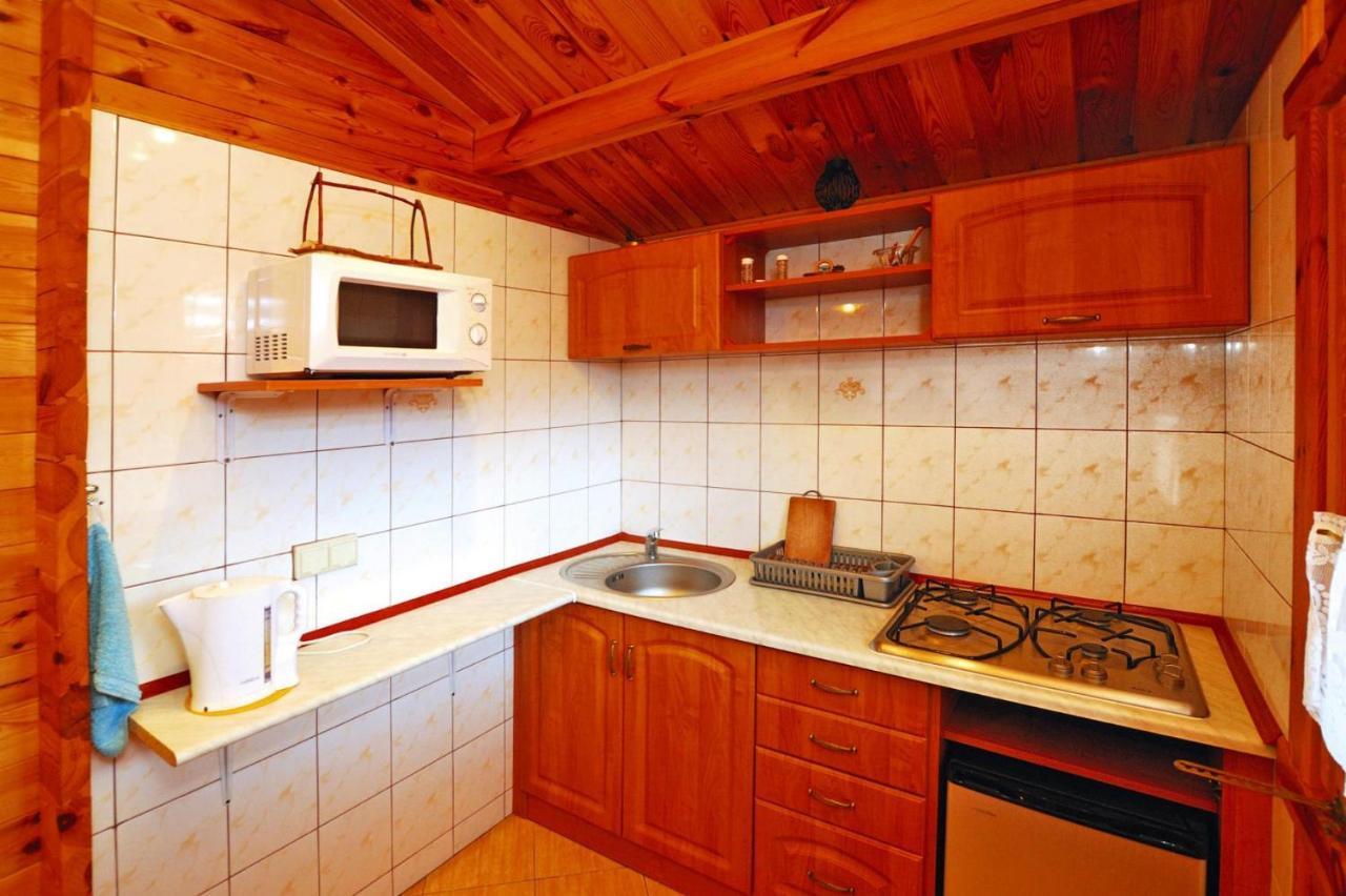 Holiday Home Close To The Lake Shore, Dabrowica Dabrowica  Экстерьер фото
